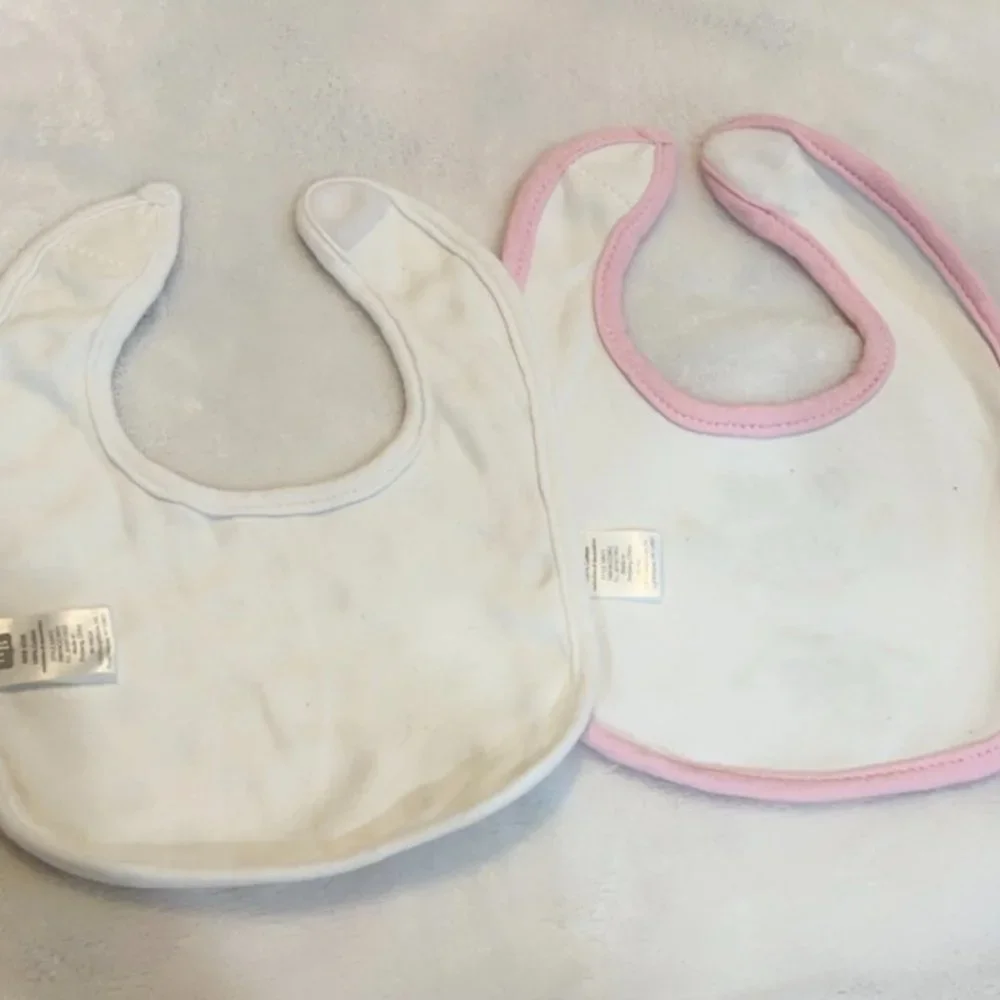 Hudson Baby 2 Pack of Baby Bibs NWOT